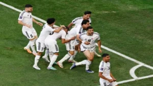 ماتتفوتش! اعرف كل القنوات المفتوحة اللي هتنقل مباراة العراق والبحرين في كأس العرب 2025 مباشر وبجودة عالية